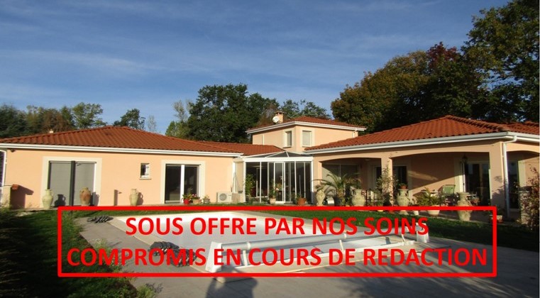 VICHY – LUXUEUSE VILLA VICHY – LUXUEUSE VILLA