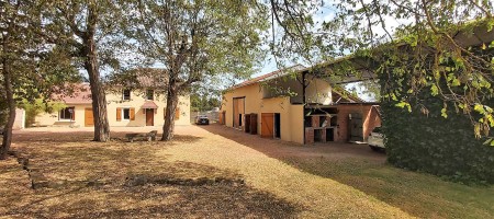Propriété sur 5 hectares Propriété sur 5 hectares