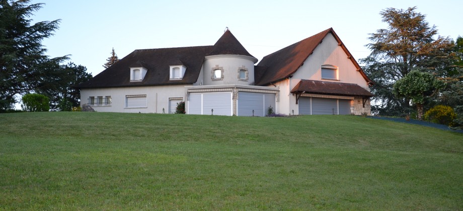 SUPERBE PROPRIETE – UNIQUE SUR SECTEUR SUPERBE PROPRIETE – UNIQUE SUR SECTEUR
