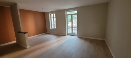 APPARTEMENT RÉNOVÉ APPARTEMENT RÉNOVÉ