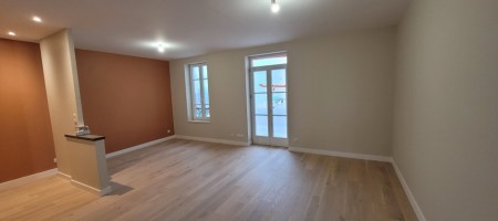 APPARTEMENT RÉNOVÉ APPARTEMENT RÉNOVÉ