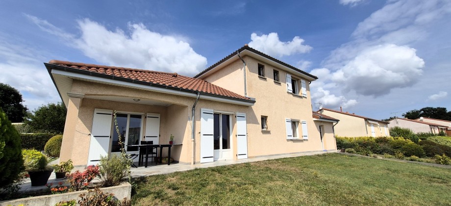 SUPERBE VILLA – VIE DE PLAIN PIED SUPERBE VILLA – VIE DE PLAIN PIED
