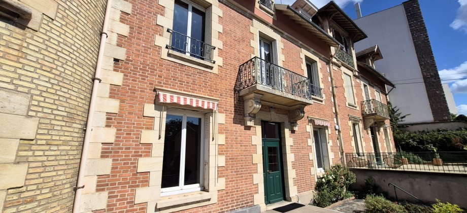 MAISON DE CARACTÈRE VICHY