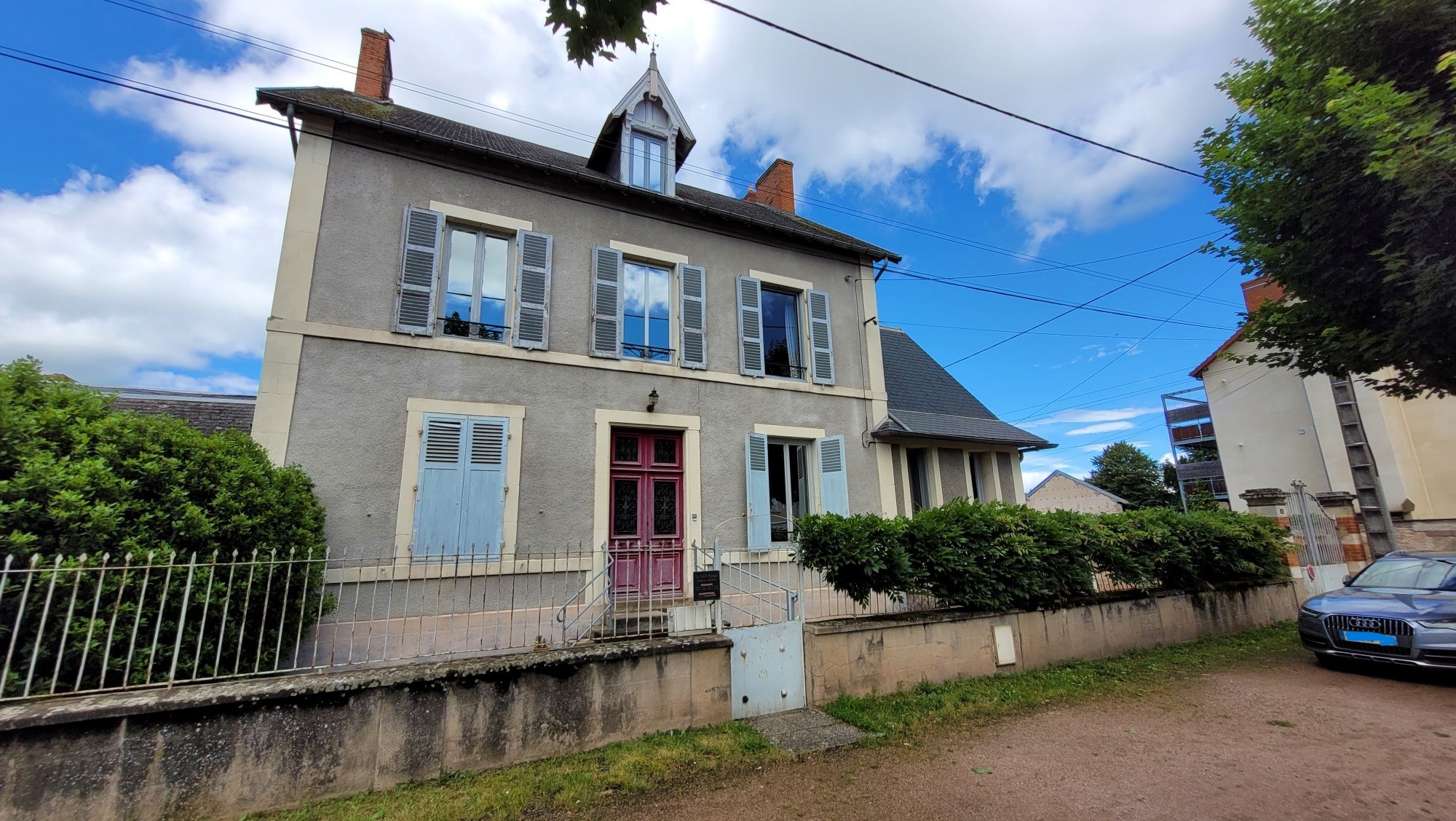 MAISON DE CARACTERE