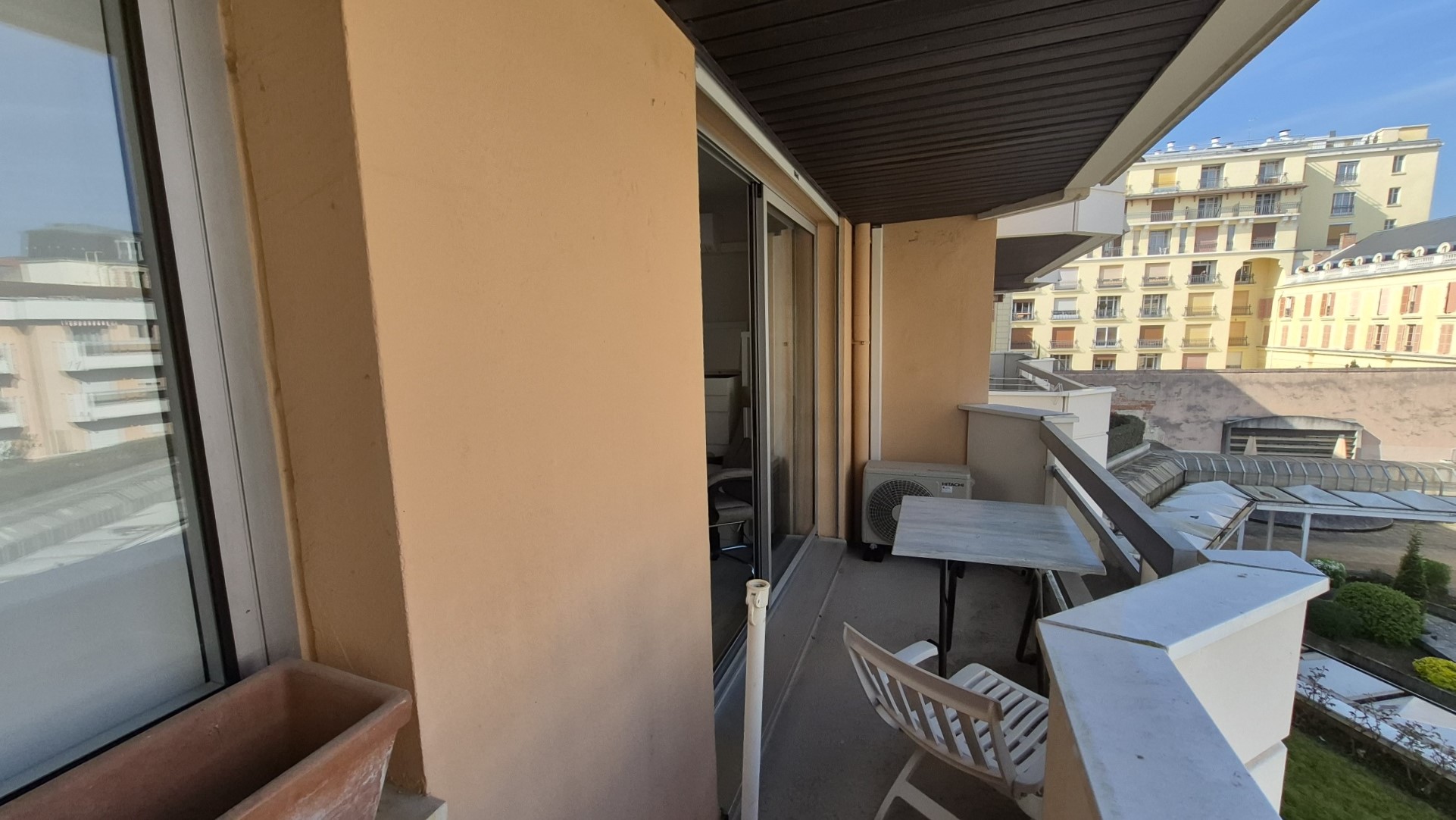 EXCLUSIVITÉ - STUDIO RÉNOVÉ COEUR DE VILLE, CLIMATISATION