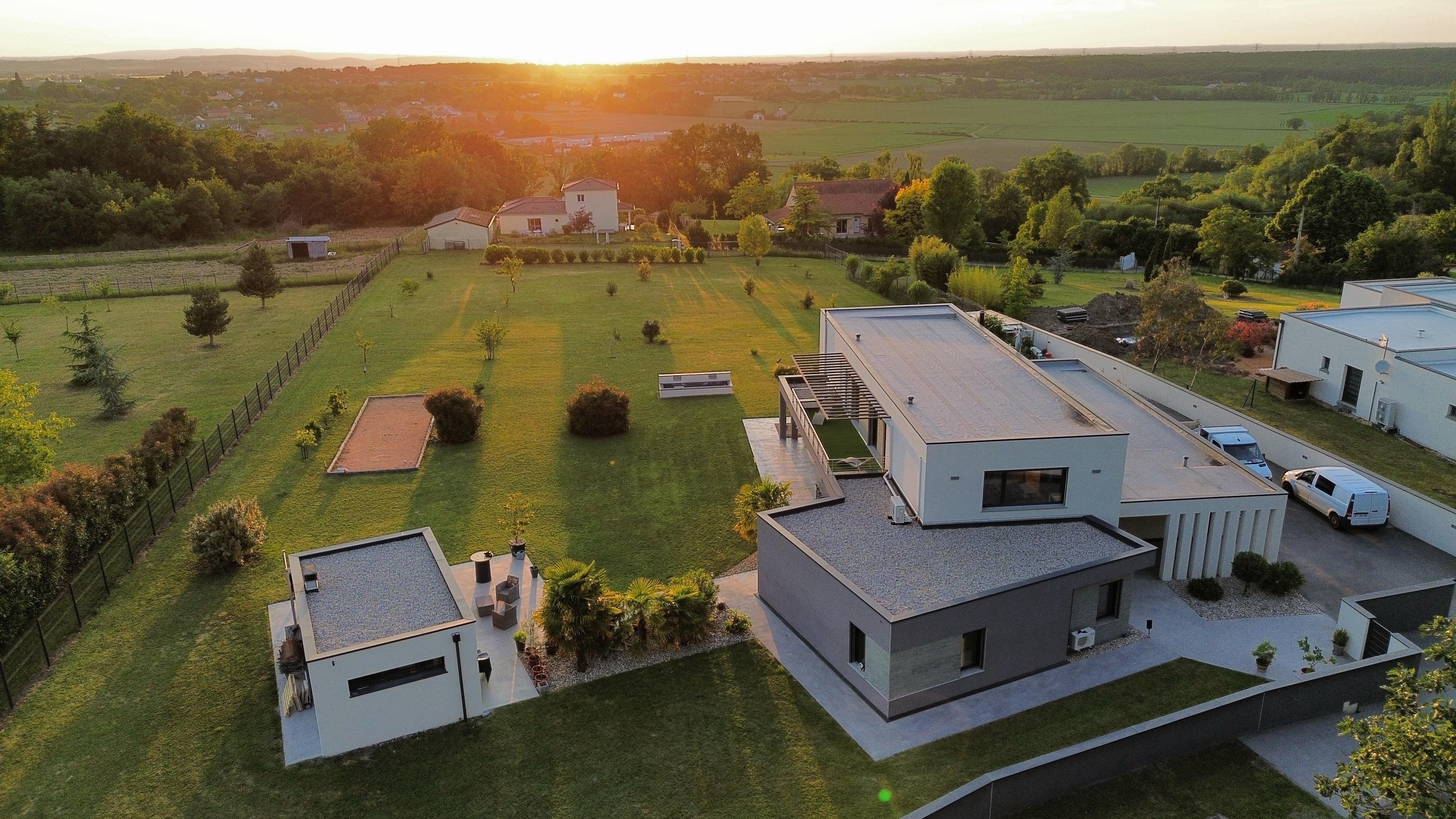 EXCEPTIONNELLE VILLA CONTEMPORAINE